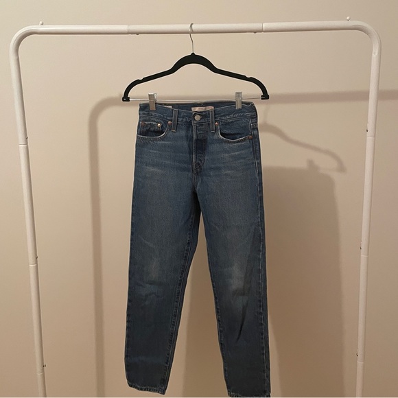 Levi’s | Wedgie Jeans - Picture 5 of 8